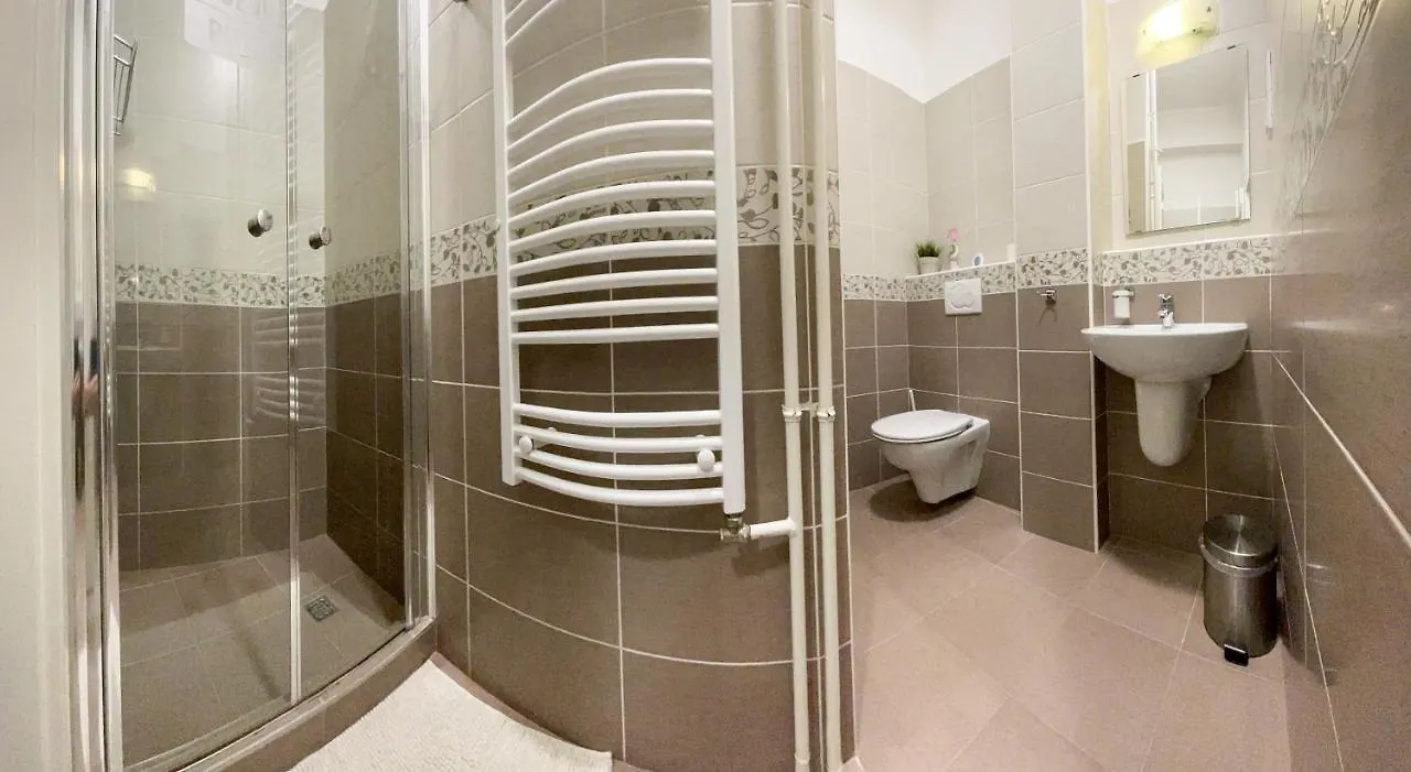 Asboth Taylor Apartment Budapest Ungarn